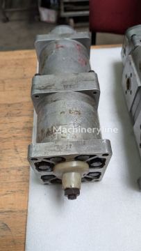 Pompă hidraulică Bobcat 3PA45/38 pentru buldozer 3PA45/38