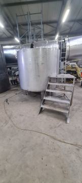 Rezervor inox cu agitator,pentru producție,detergenț lichid,sau